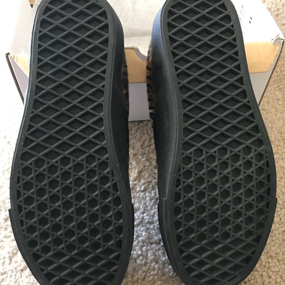 Vault Vans Opening Ceremony OG Slip-On Tiger Fur - Picture 6 of 8